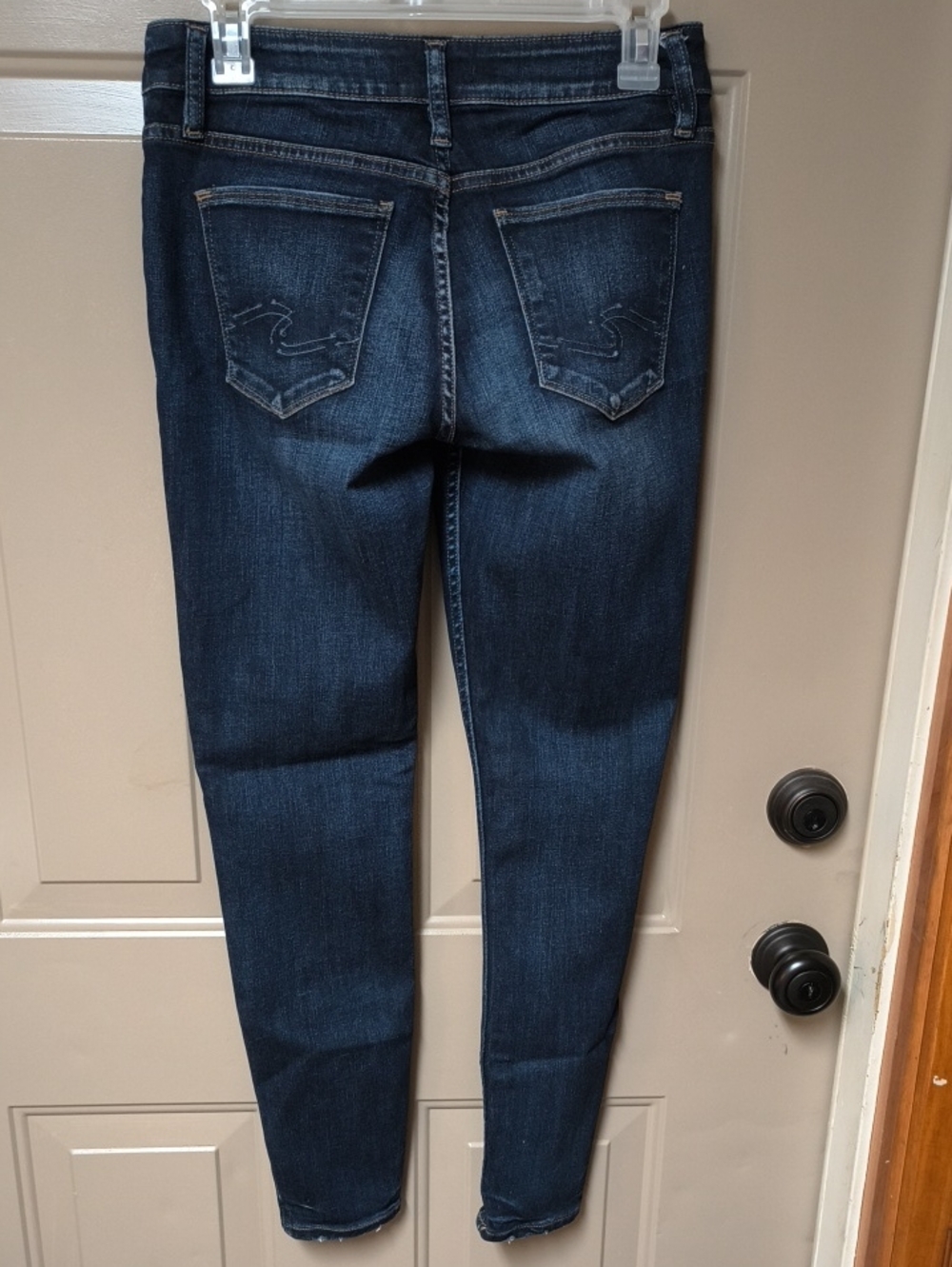 Silver Jeans Indigo Skinny Jeans with Faded Detailing Modern Stretch W26/L29